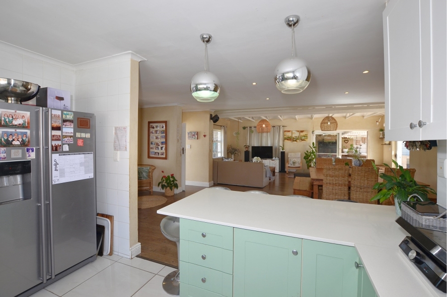 5 Bedroom Property for Sale in Welgelegen 2 Western Cape